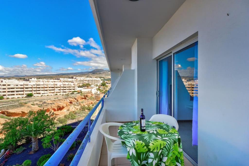 Bonito Estudio Playa Paraiso Con Vista Al Mar By Paramount Holidays Costa Adeje Dış mekan fotoğraf